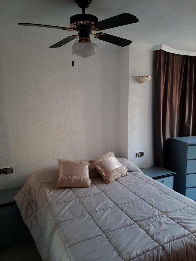 Апартаменты Apartamento Angela Бенидорм Экстерьер фото